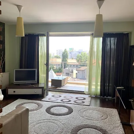 Leopard Studio Incity Apartment
